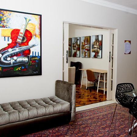 Jft Jewels Guest House Източен Лондон Екстериор снимка