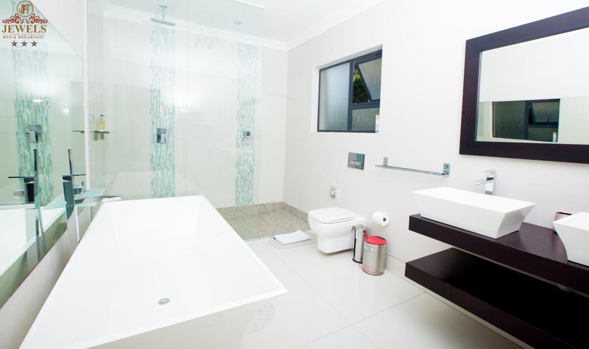 Jft Jewels Guest House Източен Лондон Екстериор снимка