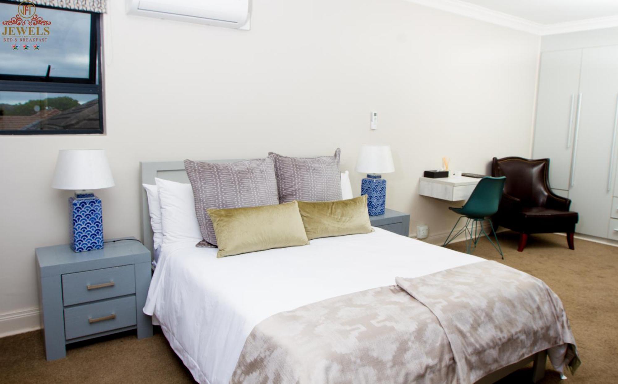 Jft Jewels Guest House Източен Лондон Екстериор снимка