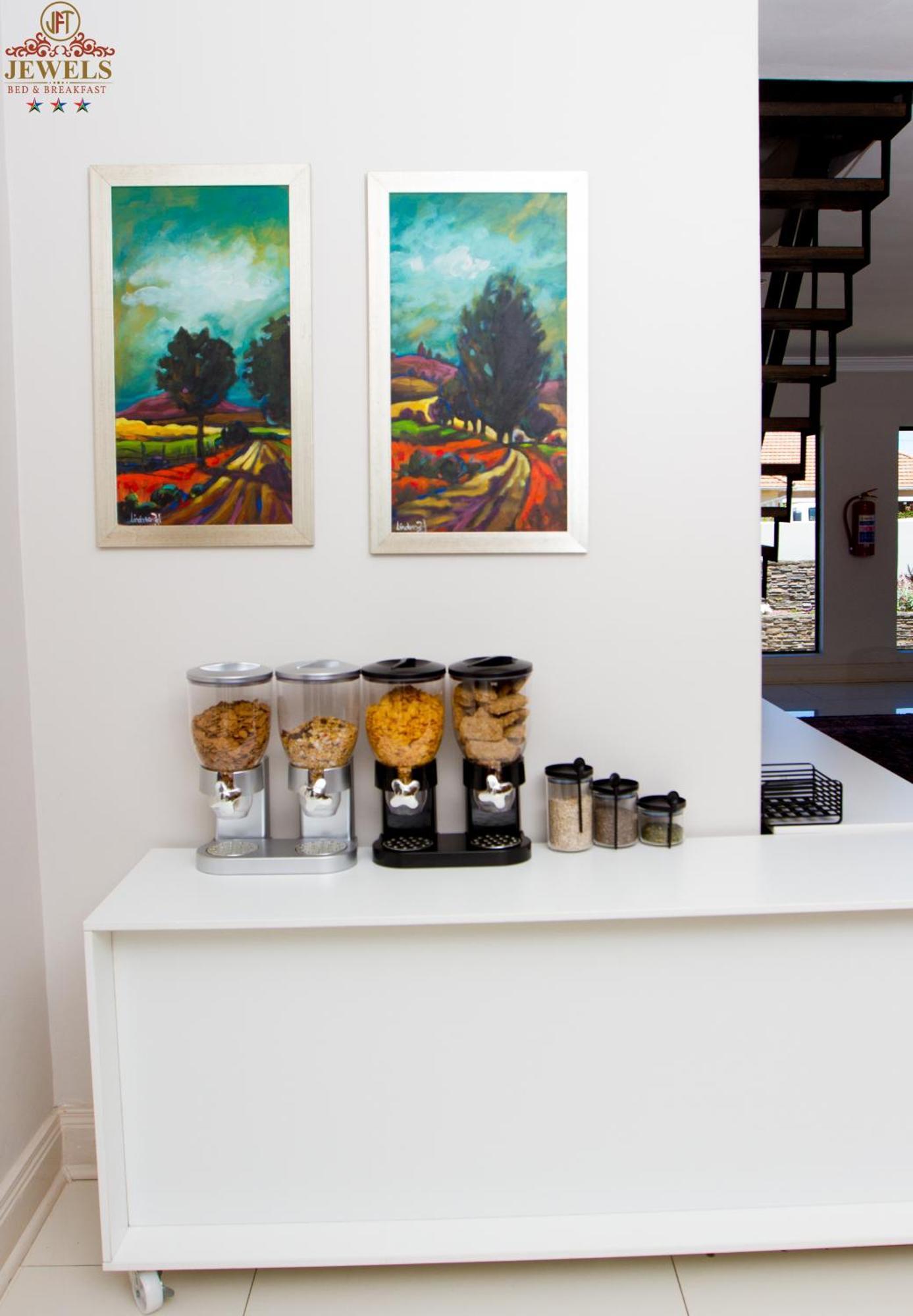 Jft Jewels Guest House Източен Лондон Екстериор снимка