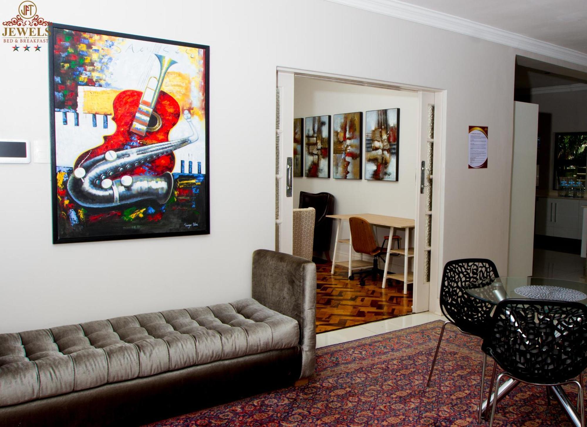 Jft Jewels Guest House Източен Лондон Екстериор снимка
