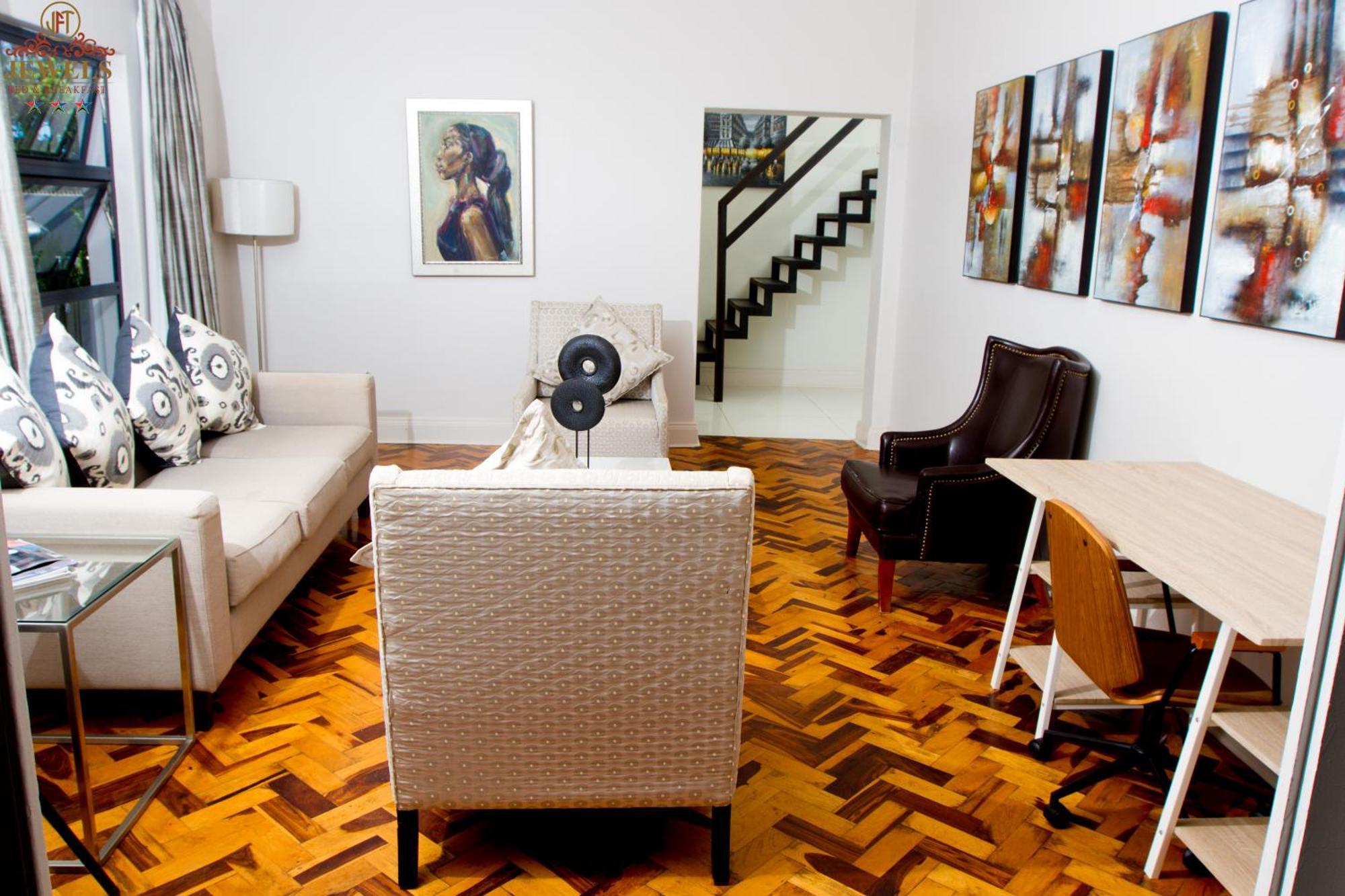 Jft Jewels Guest House Източен Лондон Екстериор снимка
