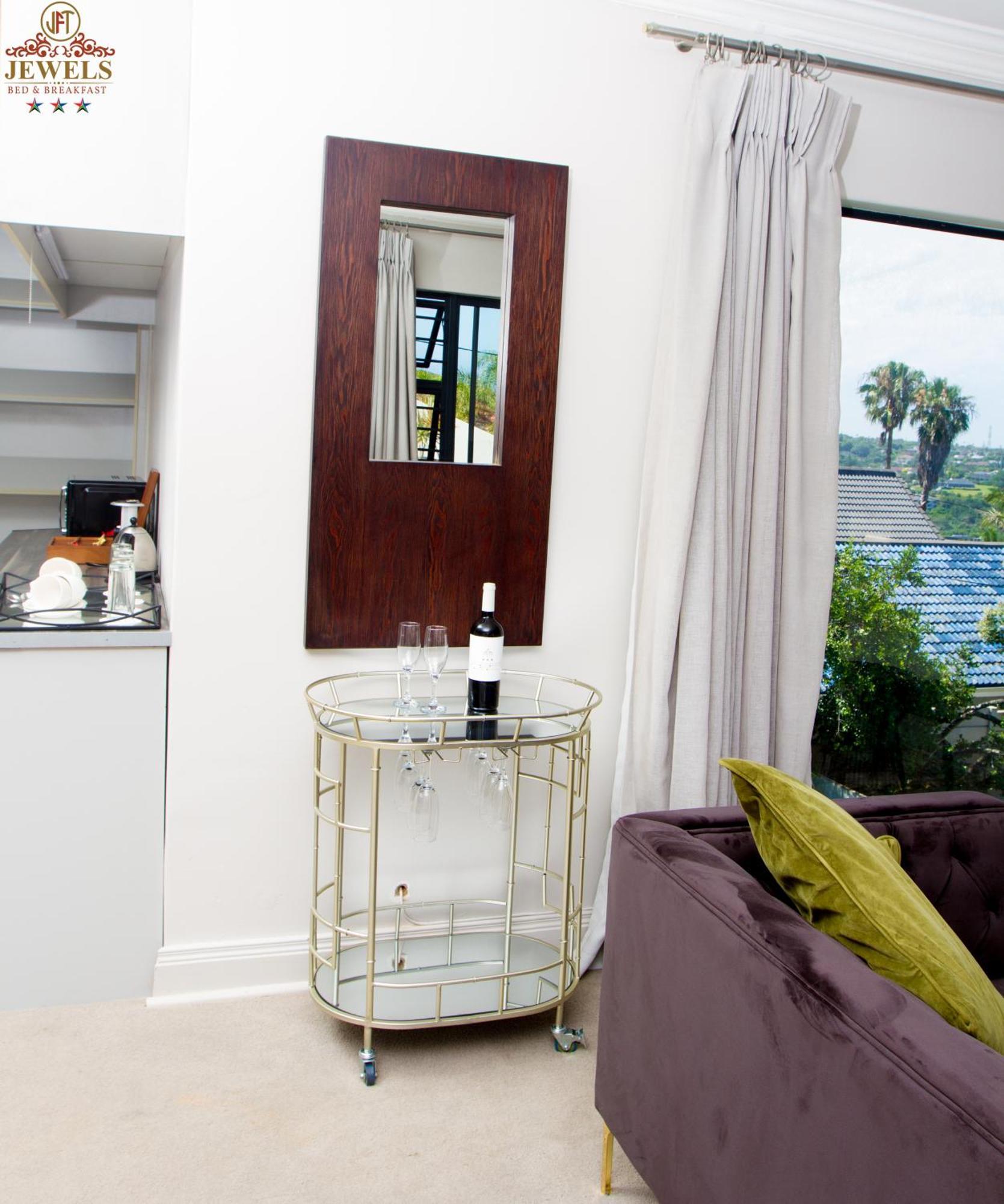 Jft Jewels Guest House Източен Лондон Екстериор снимка